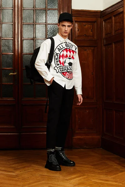 Look 52
